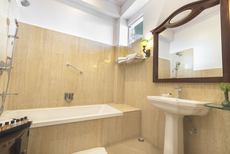 Bathroom 4, The Elgin Mount Pandim - A Heritage Resort & Spa, West Sikkim