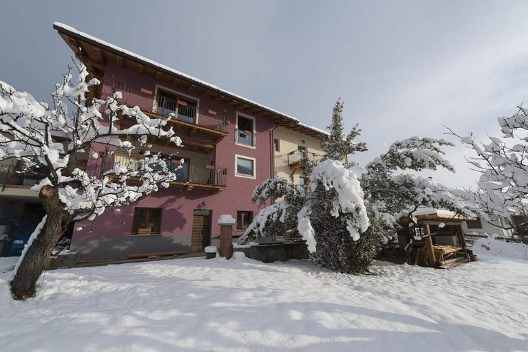 Exterior & Views 2, Agriturismo Gli Elfi, Aosta
