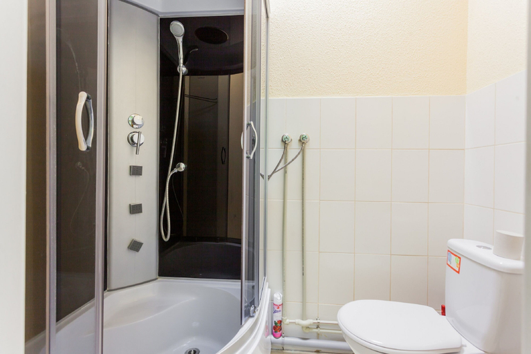 Bathroom 3, Guest House on Bessarabska Square, Shevchenkivs'kyi