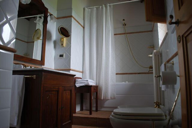 Bathroom 4, Le Murelle Country Resort, Grosseto