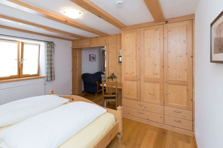 Bedroom 2, Landgasthof Fischbach, Bad Tölz-Wolfratshausen