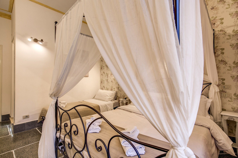 Bedroom 2, Bbdelux - Colosseo12, Rome