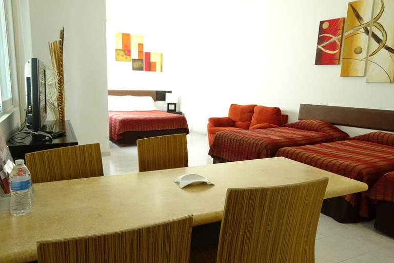 Others 5, ApartHotel Siete 32, Mérida