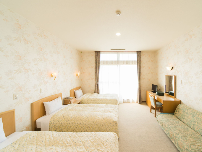 Bedroom 3, Gokurakuji Onsen Arcadia Village, Hatsukaichi