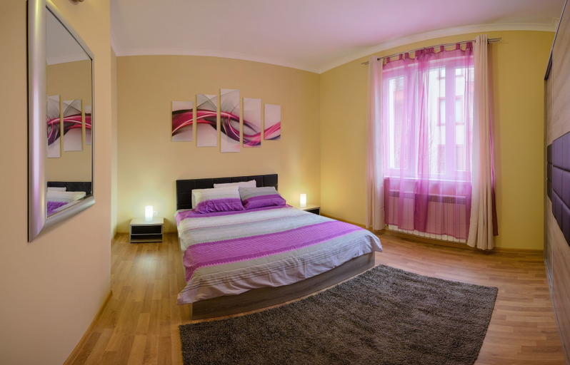 Bedroom 2, Guest House 32, Stolichna