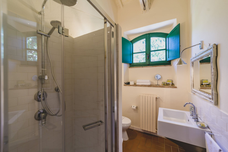 Bathroom 5, Country Relais la Mortella, Grosseto