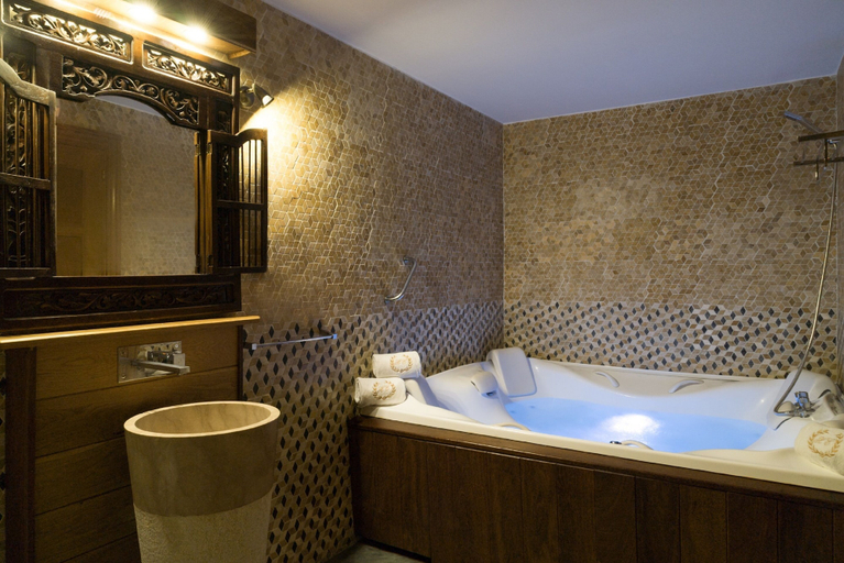 Bathroom 4, Etxegana Hotel & Spa, Vizcaya