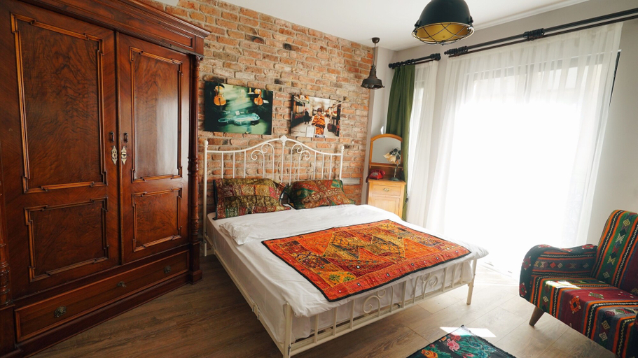 Room 5, Galata Tower VIP Apartment Suites, Beyoğlu