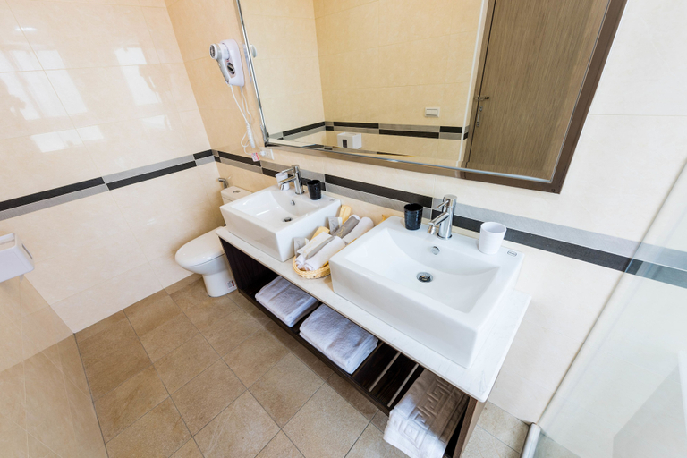 Bathroom 2, ManMan House, New Taipei City