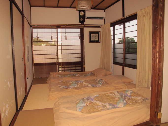 Bedroom 3, Atami Ikkyuan, Atami