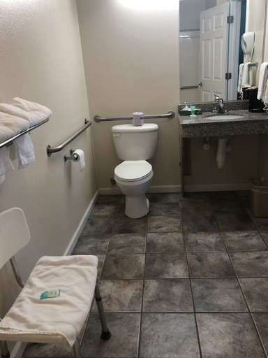 Bathroom 4, Clairmont Inn, Pickens