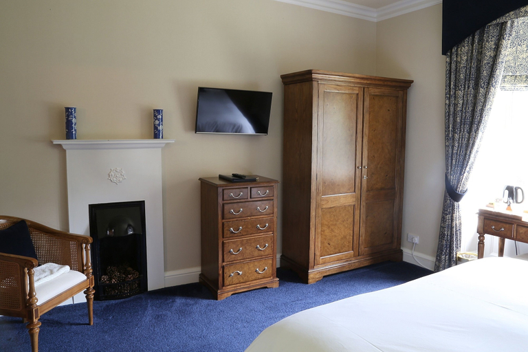 Bedroom 2, Carnach House, Highland