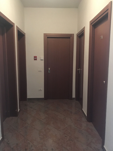 Others 4, Hotel Cinzia, Modena