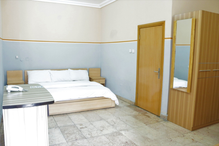 Bedroom 4, Daneto Hotel and Conference Center, Obio/Akp