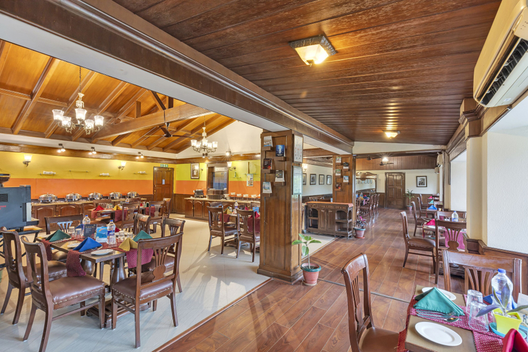 Food & Drinks 5, Club Mahindra Naukuchiatal, Nainital