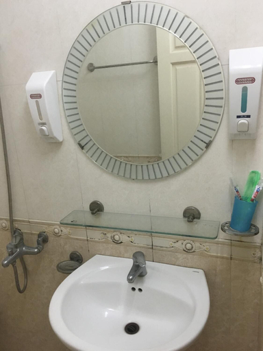 Bathroom 4, Sunrise Hotel, Đống Đa