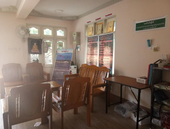 Food & Drinks 4, Lux Pillow Hostel, Myingyan