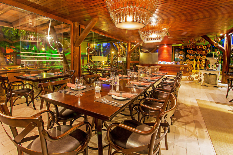Food & Drinks 15