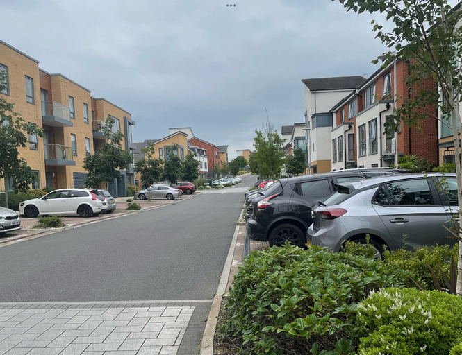 Others 4, Impeccable 2-bed Apartment in Reading, Wokingham