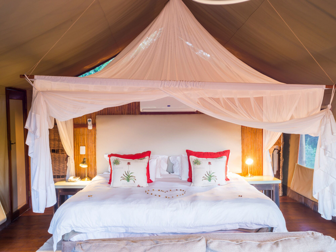 Bedroom 3, aha Thakadu River Camp, Waterberg