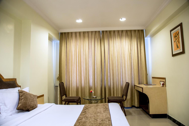 Bedroom 4, Hotel Tip Top Plaza, Mumbai Suburban