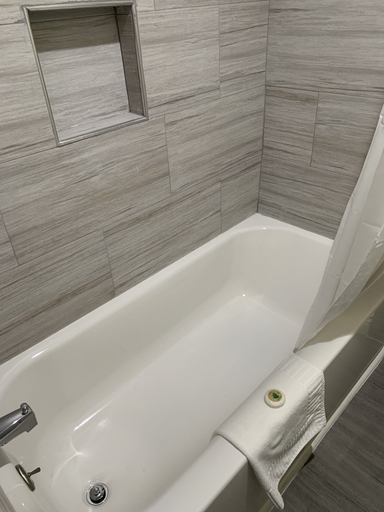 Bathroom 4, Pacific Inn Anaheim, Orange