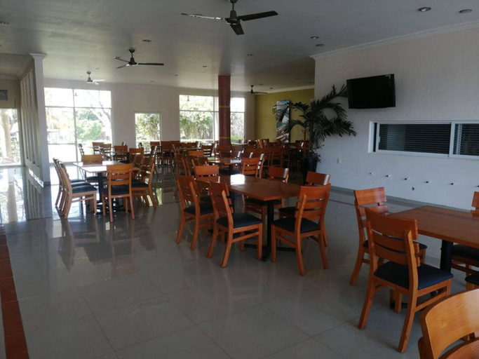 Food & Drinks 5, Hotel JS, Yautepec