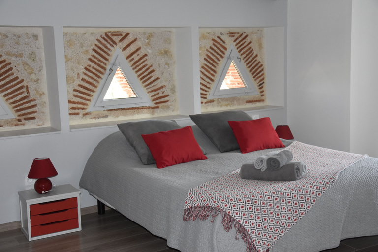 Bedroom 3, Domaine de Calbiac - On the boardwalk, Lot-et-Garonne
