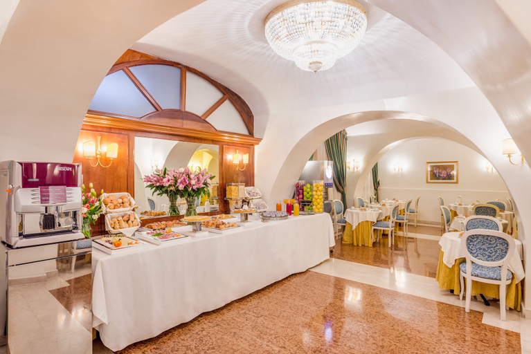 Food & Drinks 5, Raeli Hotel Floridia, Roma