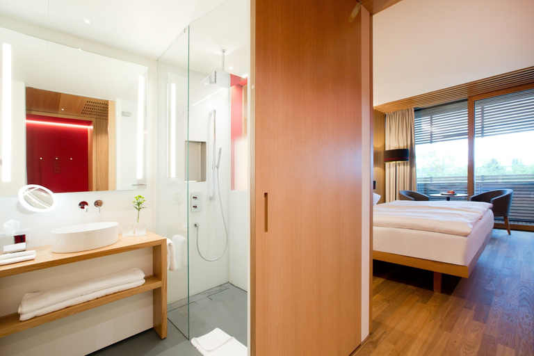 Bedroom 3, Hotel Schwärzler, Bregenz