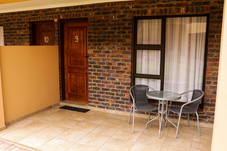 Others 5, New Haven Guest House, Amajuba
