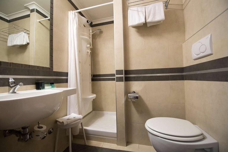 Bathroom 4, Quality Hotel Nova Domus, Rome