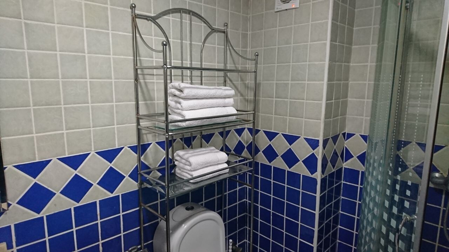 Bathroom, Appartement Marina Beach, Ben Slimane