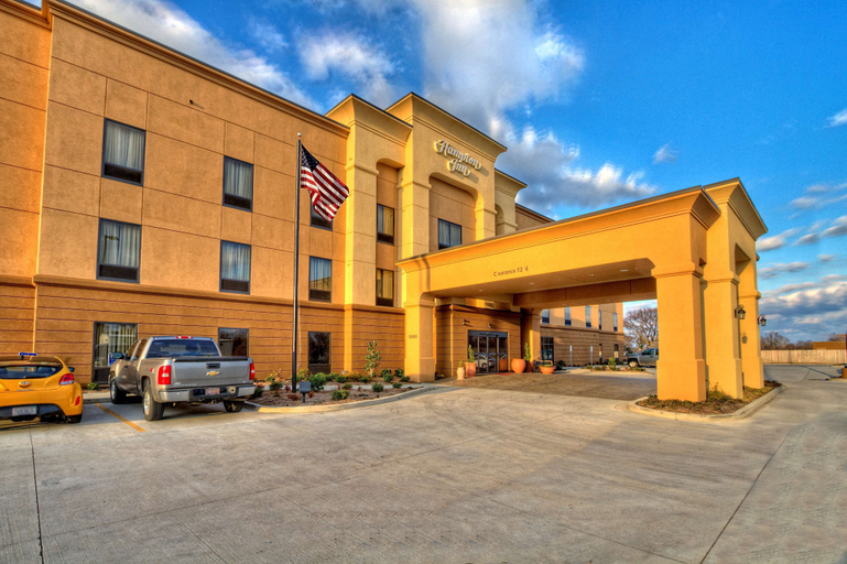 Exterior & Views 2, Hampton Inn Clarksdale, Coahoma