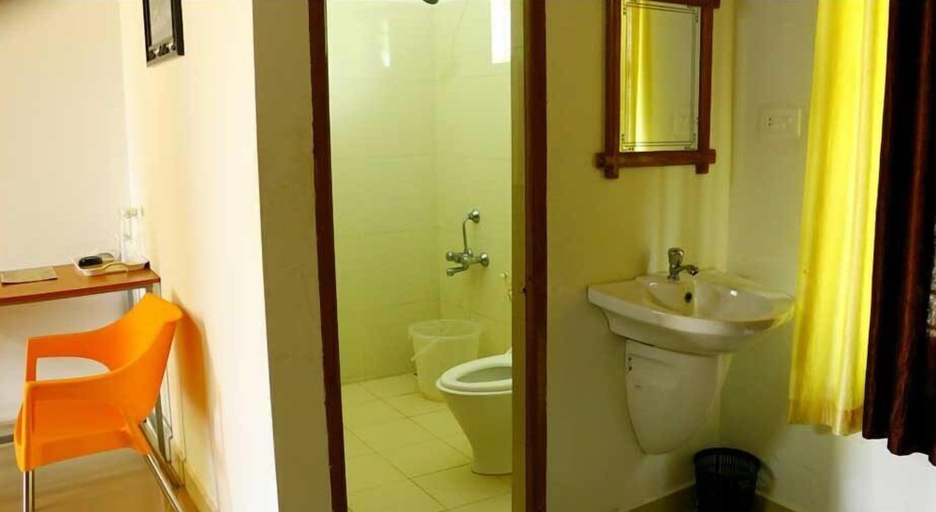 Bathroom 3, Baywatch Beach Resort, Alappuzha