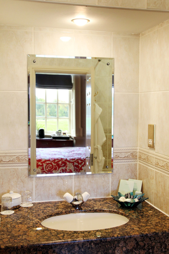Bathroom 3, Swinfen Hall, Staffordshire
