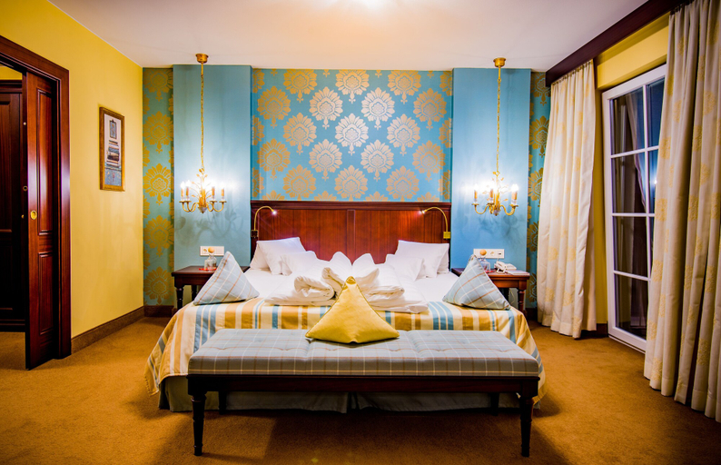 Bedroom 3, Grandhotel Lienz, Lienz