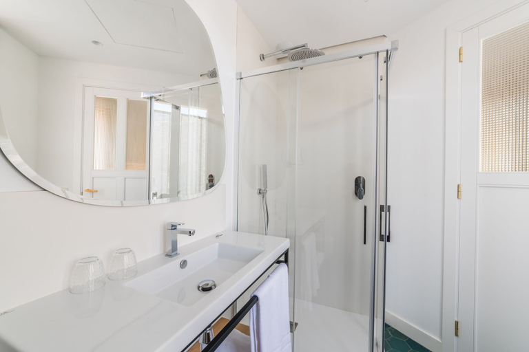 Bathroom 5, Hotel Nou Baleares, Baleares