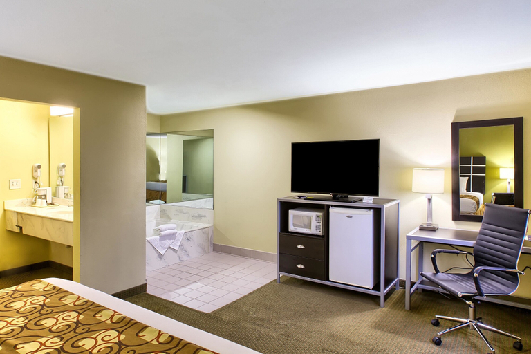 Bedroom 2, Country Hearth Inn Knightdale Raleigh, Wake