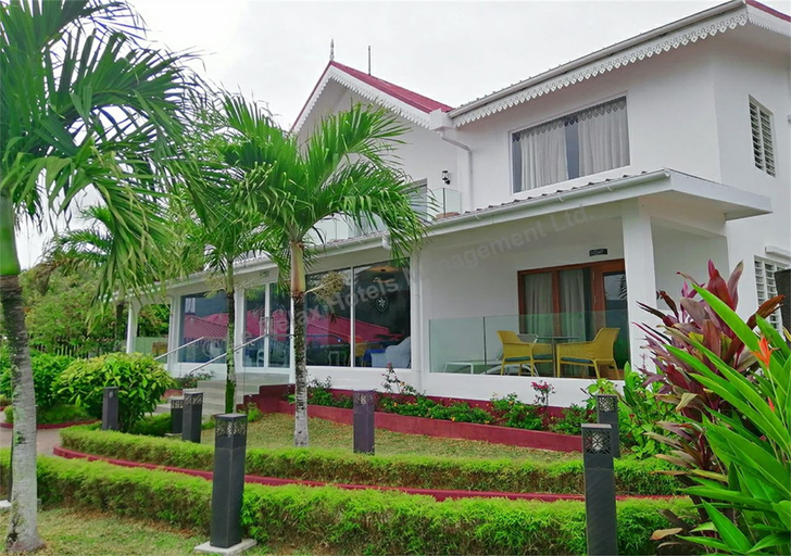 Exterior & Views 2, Le Relax Hotel and Restaurant