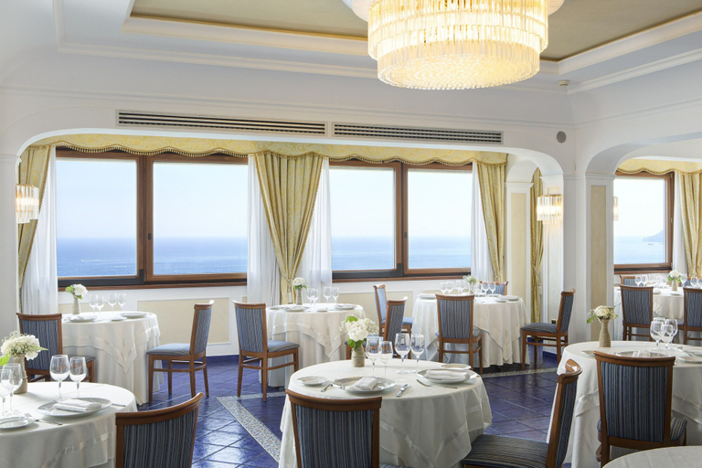 Food & Drinks 5, Lloyd's Baia, Salerno