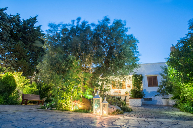 Exterior & Views 2, Agriturismo Salinola, Brindisi