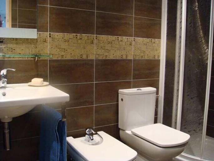 Bathroom, Apartamento Politur K-19, Girona