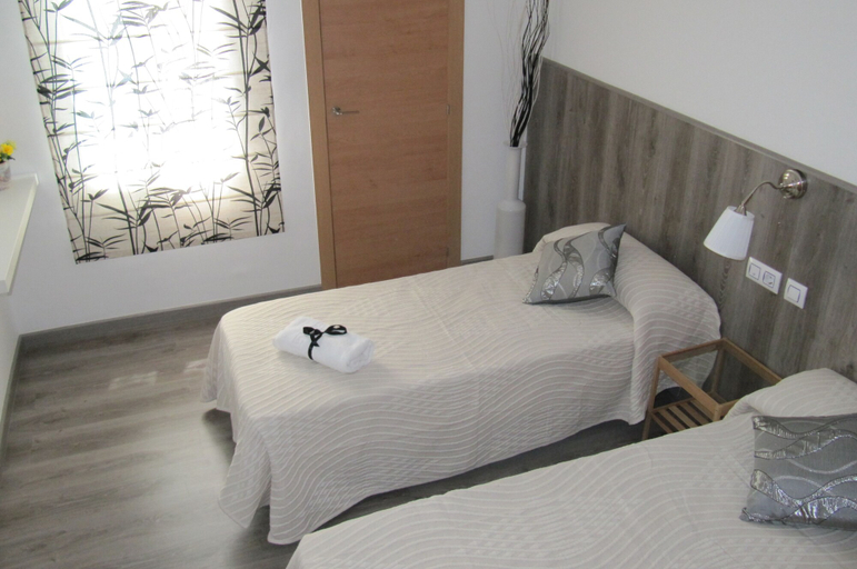 Bedroom 3, Hostal Pensió Maricel, Barcelona