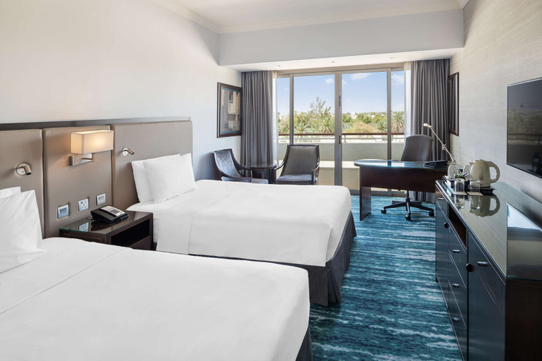 Bedroom 3, Radisson Blu Hotel & Resort, Al Ain, Al Ain
