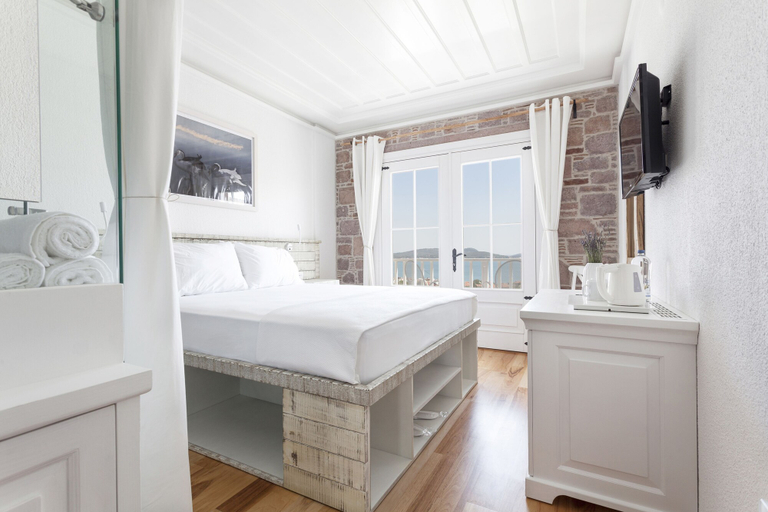 Bedroom 4, Cunda Piano Otel, Ayvalık