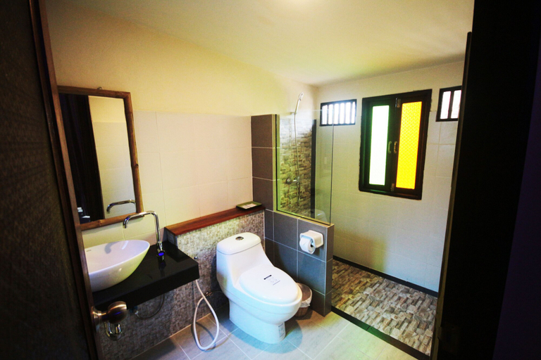 Bathroom 3, Coco Cape Lanta Resort, Ko Lanta