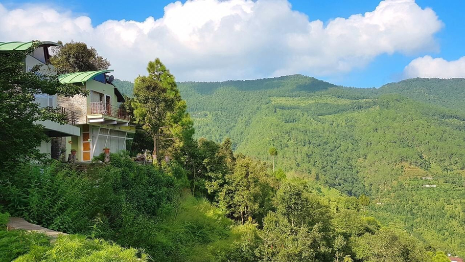 Others 5, Seclude Ramgarh Cliff's Edge, Nainital
