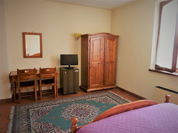 Bedroom 3, Hotel La Rocca, Terni