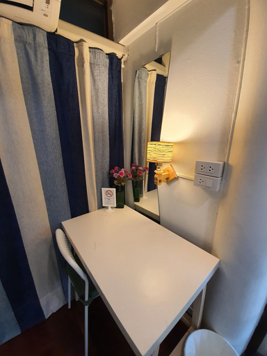 Others 5, Home16 Hostel 16, Khlong Toey